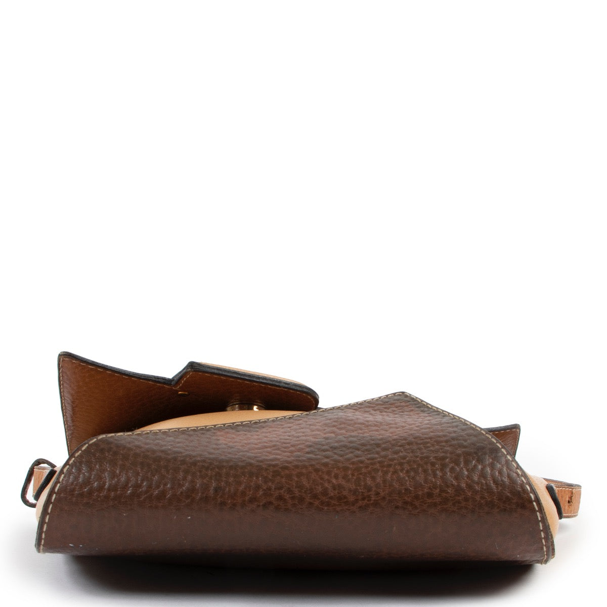 Buy an authentic second hand Delvaux Enveloppe Leather Shoulder Bag in good condition at Labellov.