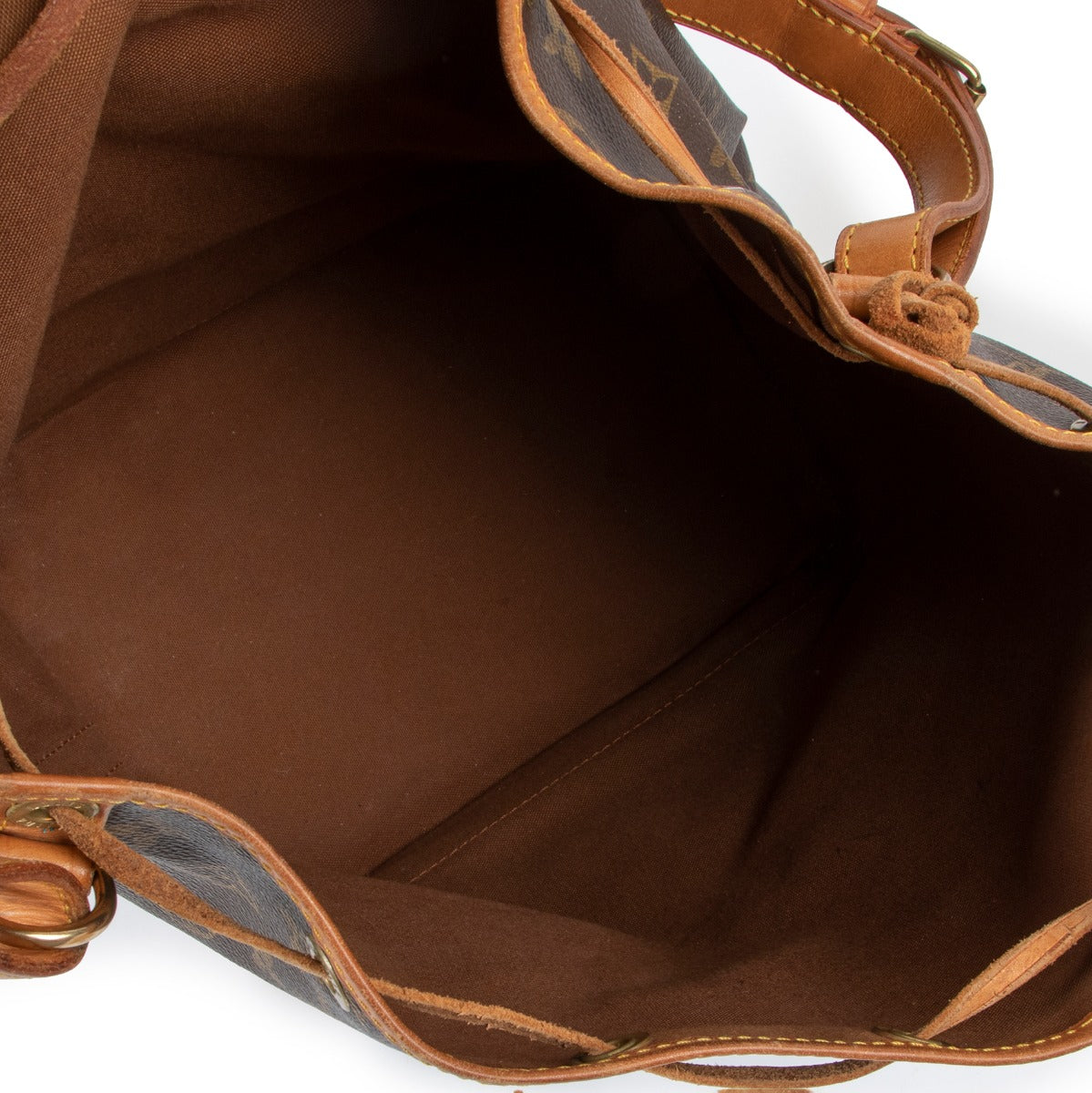 Shop safe online at Labellov in Antwerp this 100% authentic second hand Louis Vuitton Monogram Noé Bucket Bag