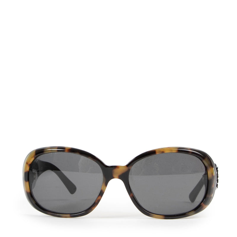 Shop safe online at Labellov in Antwerp this 100% authentic second hand Chanel Leopard Acetate Sunglasses