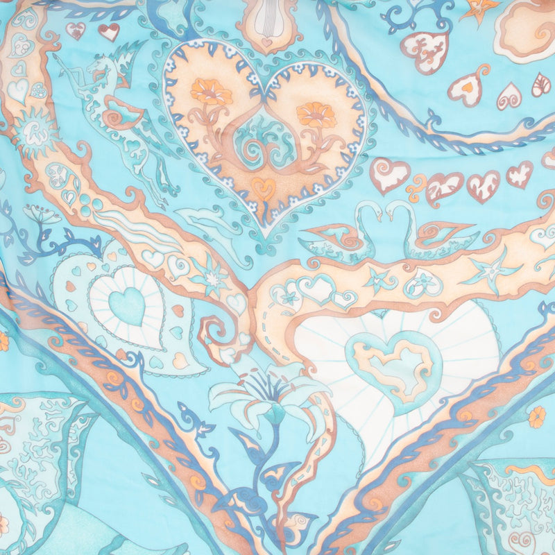 Shop safe online at Labellov in Antwerp this 100% authentic second hand Hermès Blue Silk Scarf