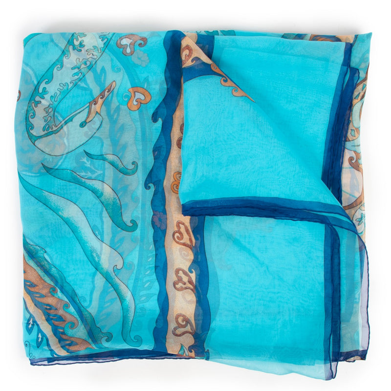 Shop safe online at Labellov in Antwerp this 100% authentic second hand Hermès Blue Silk Scarf