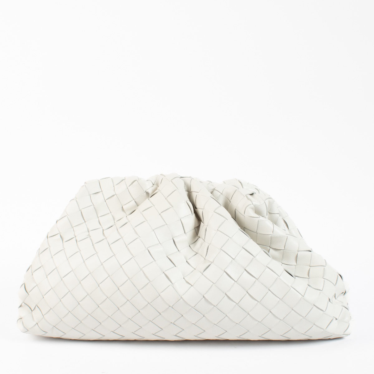 Authentic second hand Bottega Veneta White Pouch Clutch Labellov.com