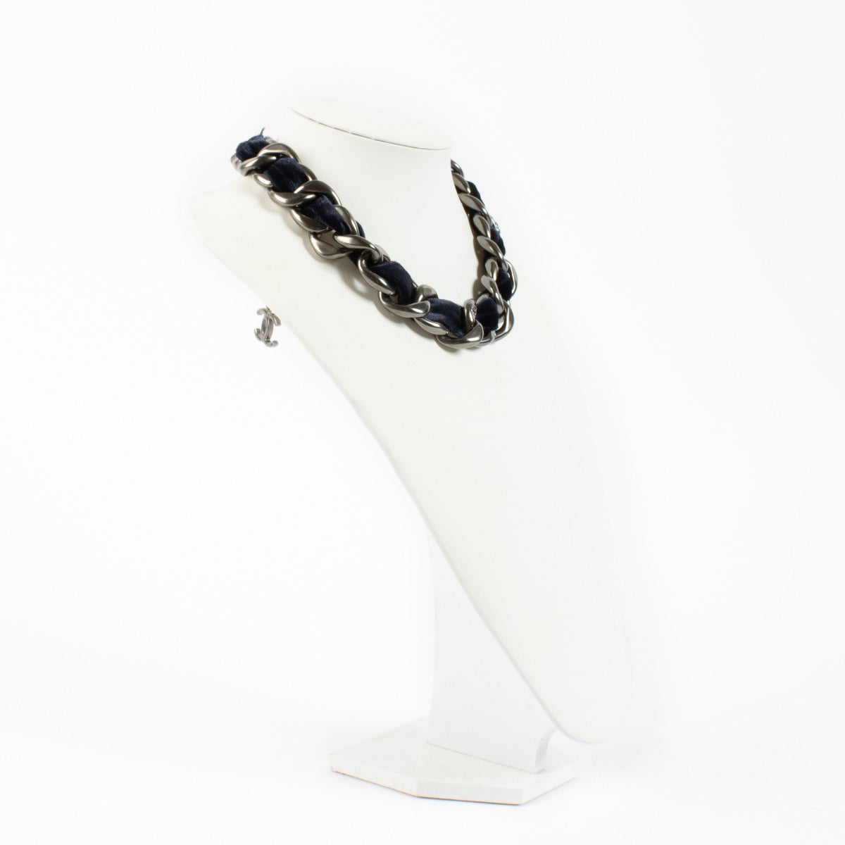 Authentic second hand Chanel 13B Blue Velvet Woven Chain Necklace on Labellov.com