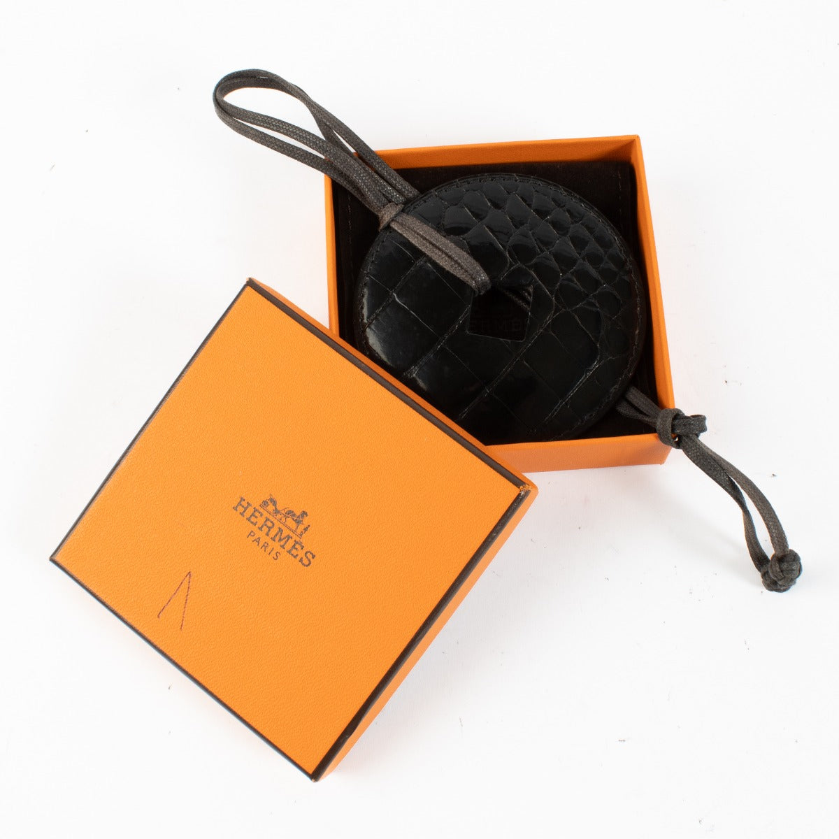 Hermès Black Shiny Alligator Tsuba Pendant Necklace