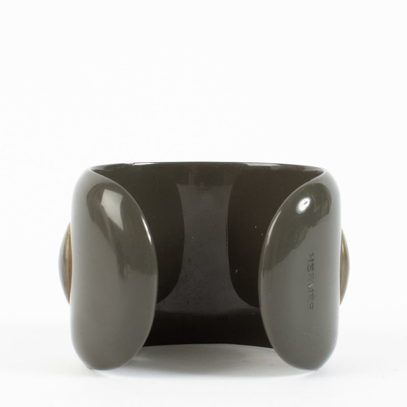 Hermès Groene Bois Laqué Hoorn Studded Manchet Armband - Maat PM