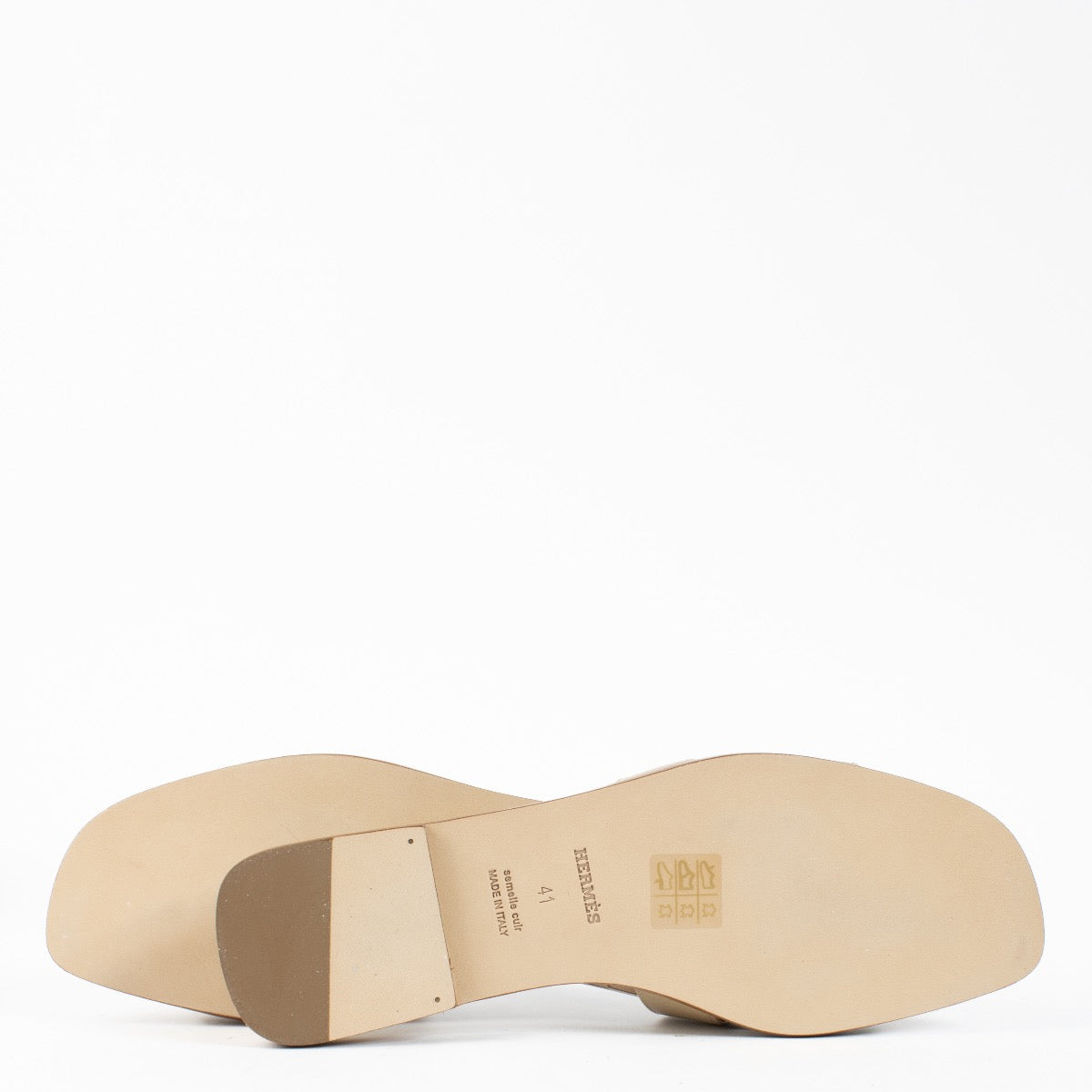 Authentic second hand Hermès Beige Lin Oran Sandals - Size 41 on Labellov.com
