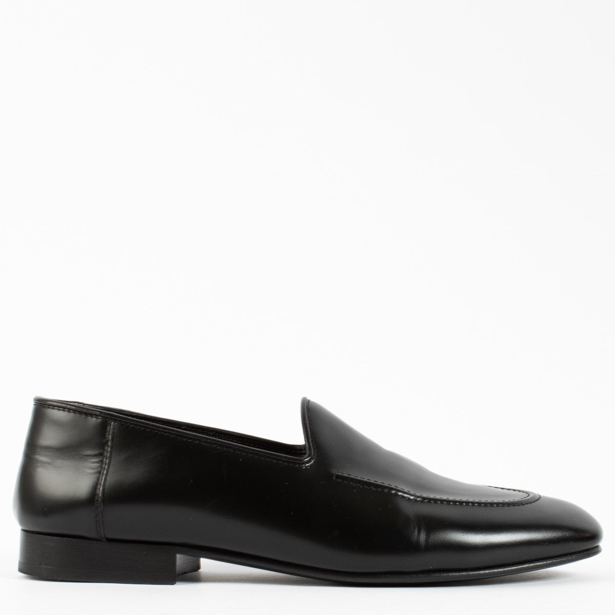 shop 100% authentic second hand The Row Black Loafers - Size 39 on Labellov.com