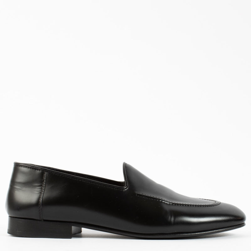 shop 100% authentic second hand The Row Black Loafers - Size 39 on Labellov.com