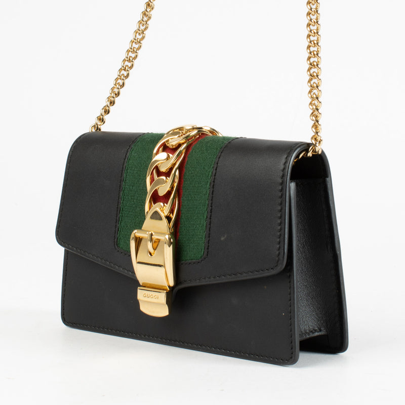 Gucci Black Sylvie Clutch Bag aan de beste prijs.