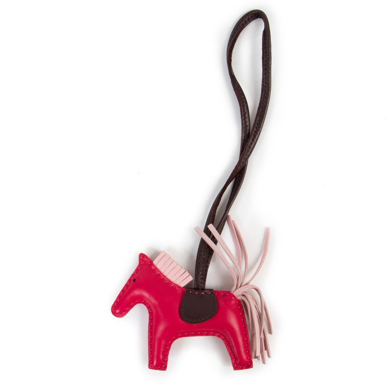 Shop safe online at Labellov in Antwerp this 100% authentic second hand Hermès Framboise Lambskin Rodéo PM Bag Charm