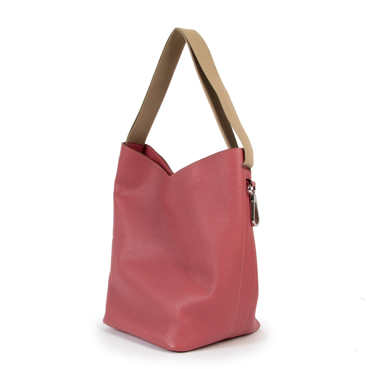 Shop second hand luxury designer Delvaux Pink Leather Bucket Bag at Labellov.com.