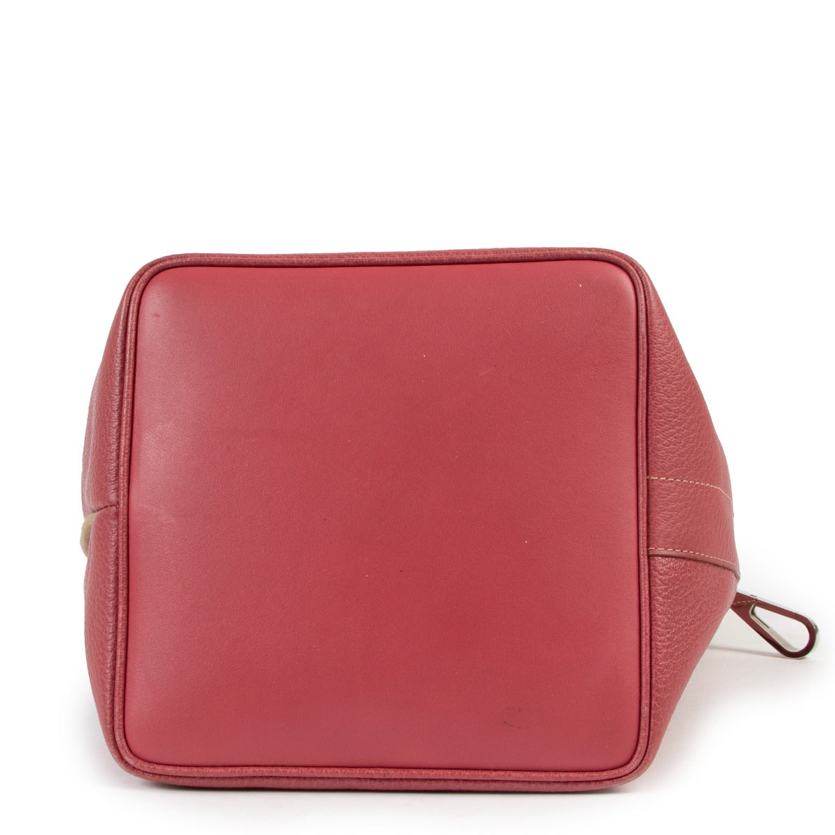 Shop second hand luxury designer Delvaux Pink Leather Bucket Bag at Labellov.com.