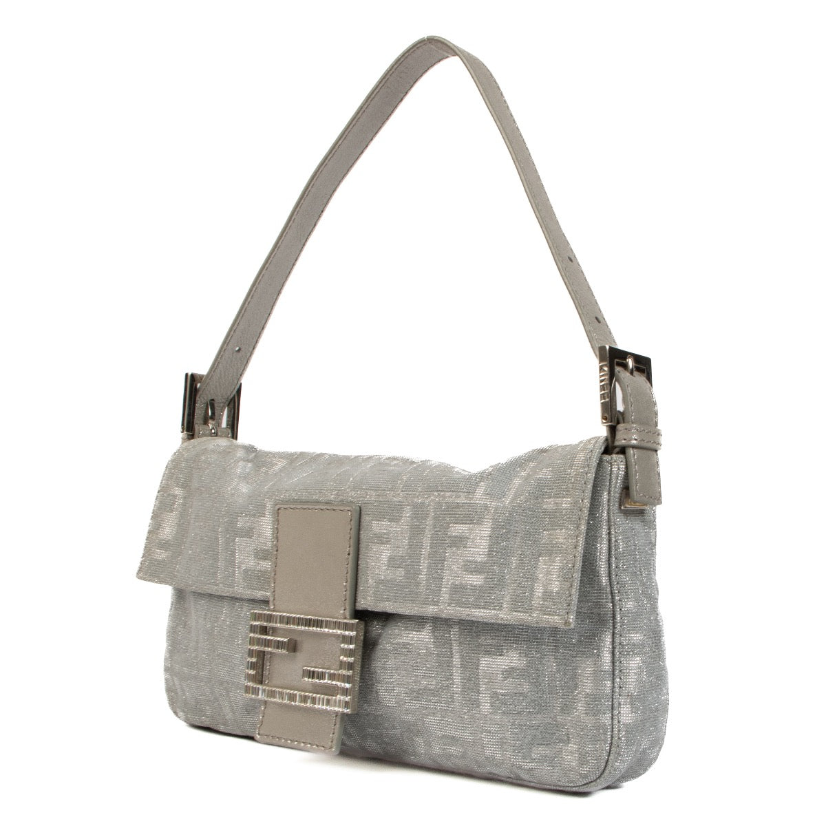 Shop safe online at Labellov in Antwerp, Brussels and Knokke this 100% authentic second hand Fendi Silver Crystal Embellished Baguette Shoulder Bag