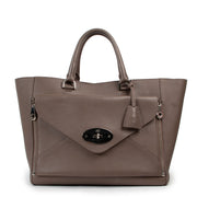 Shop now your favorite 100% authentic Mulberry handbags, at Labellov.