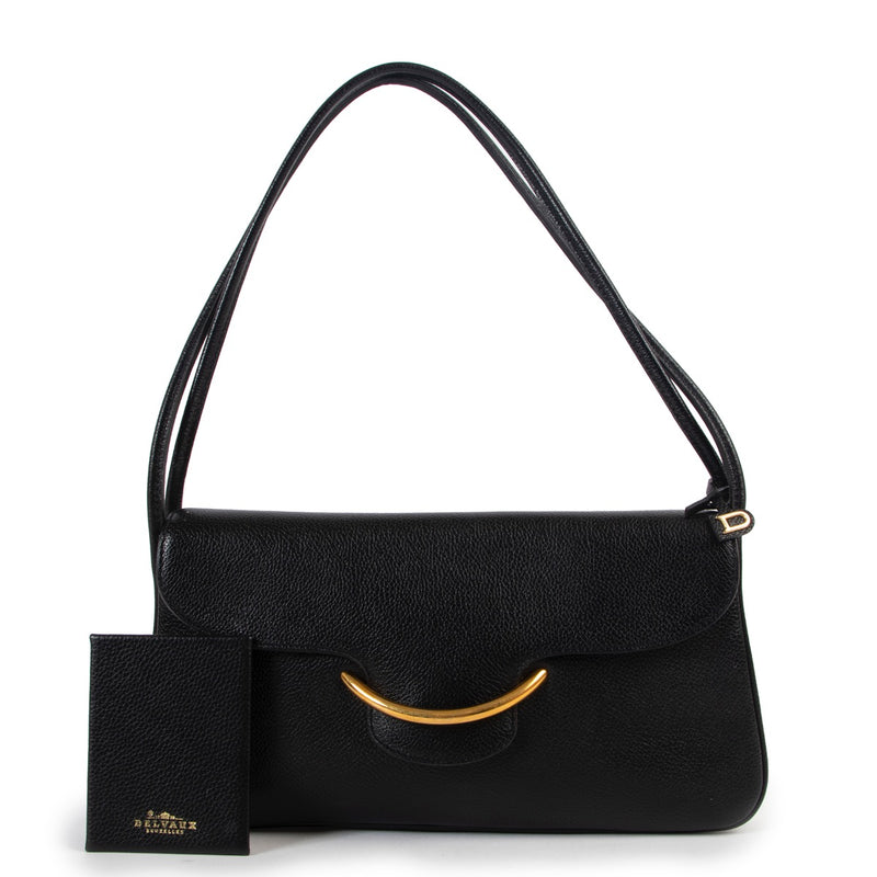 Shop safe online at Labellov in Antwerp this 100% authentic second hand Delvaux Black Shoulder bag