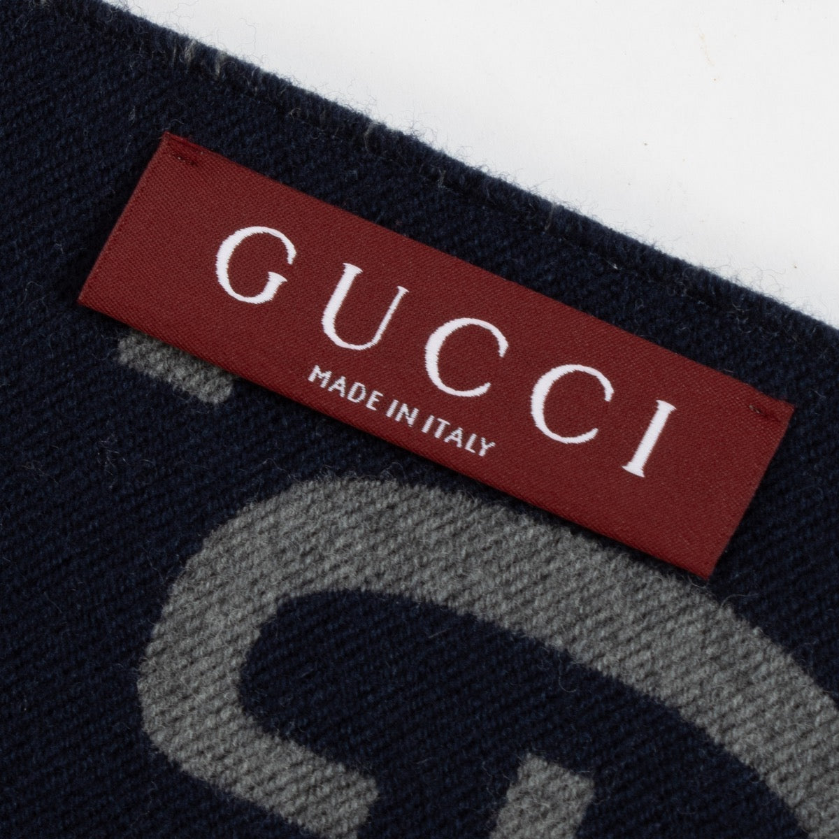 Écharpe en laine et soie jacquard GG Gucci