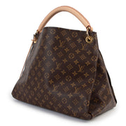 Shop safe online at Labellov in Antwerp this 100% authentic second hand Louis Vuitton Monogram Canvas Artsy GM in very good condition.