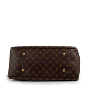 Shop safe online at Labellov in Antwerp this 100% authentic second hand Louis Vuitton Monogram Canvas Artsy GM in very good condition.