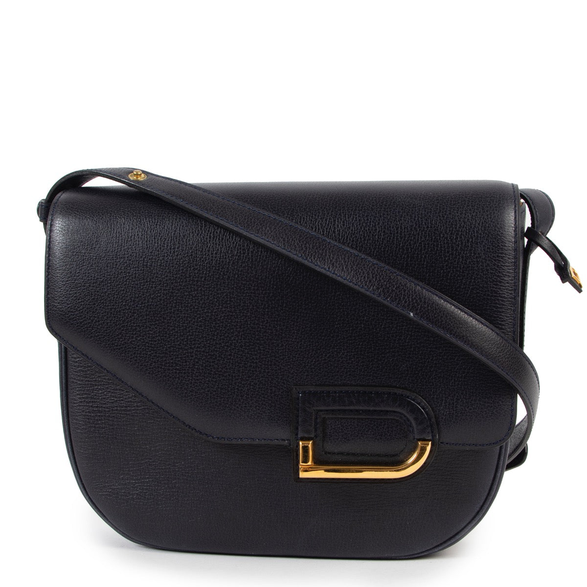 Shop safe online at Labellov in Antwerp this 100% authentic second hand Delvaux Navy Blue Shoulder Bag in very good condition.