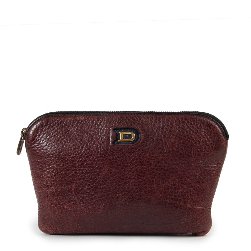 Shop safe online at Labellov in Antwerp this 100% authentic second hand Delvaux Aubergine Leather Pouch