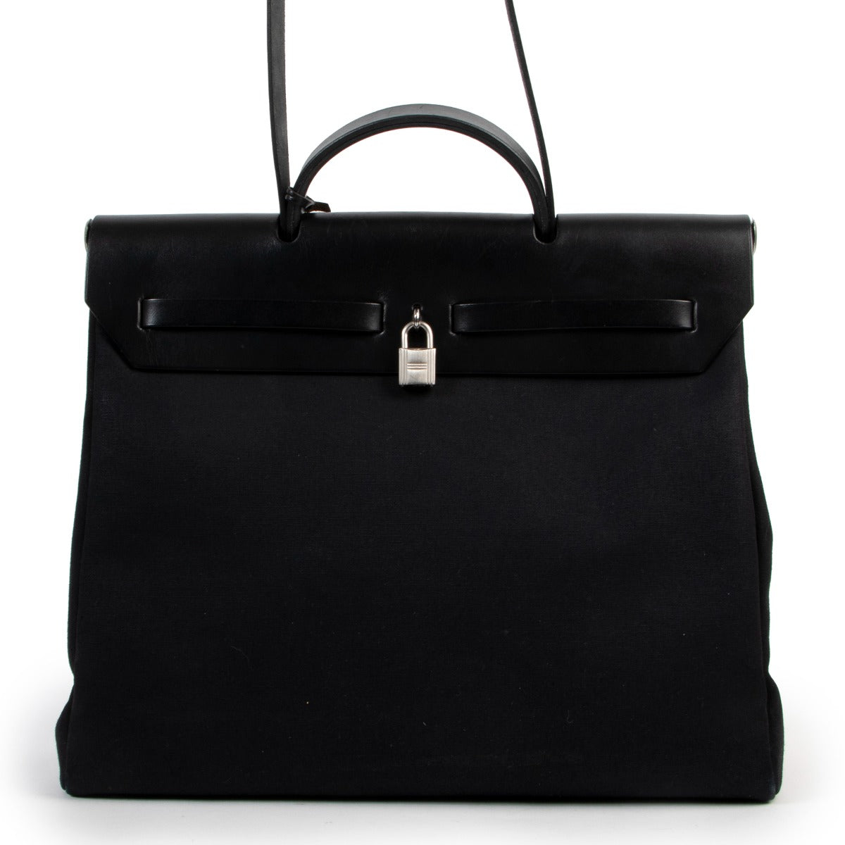 Shop now your pre-loved designer Hermès Top Handle bags at Labellov.