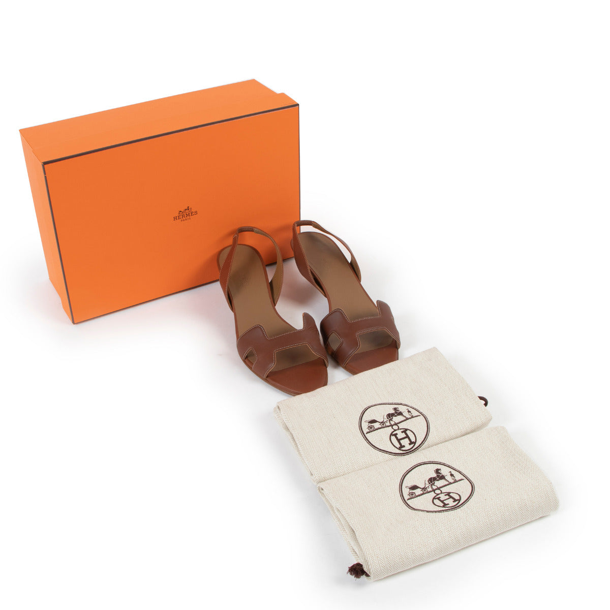 Hermès Ottomane Gold Kitten Heel Sandals - size 39 for the best price at Labellov secondhand luxury