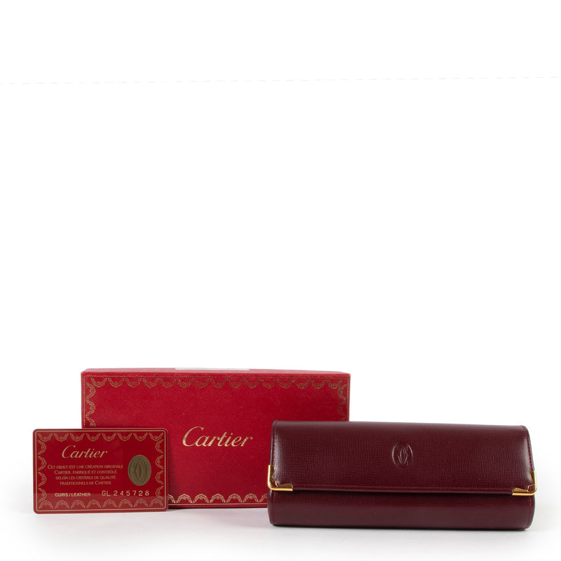 Shop safe online at Labellov in Antwerp this 100% authentic second hand cartier Burgundy Leather Glasses Case