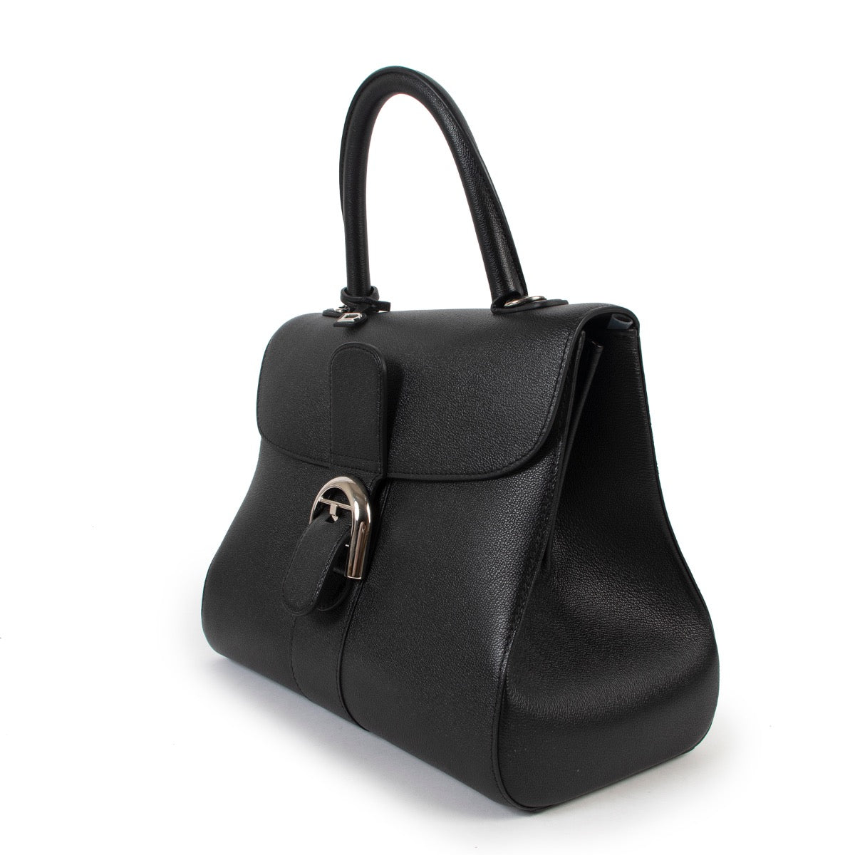 Shops safe online at Labellov in Antwerp this 100% authentic second hand Delvaux Black Rodéo Leather MM Brillant + Strap