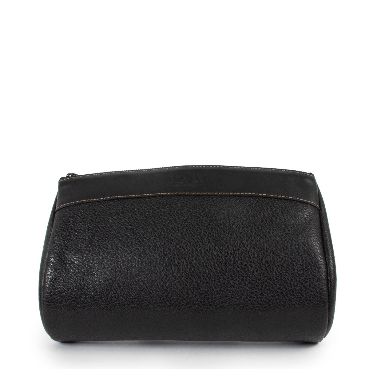 Shop safe online at Labellov in Antwerp this 100% authentic second hand Deux De Delvaux Black Clutch