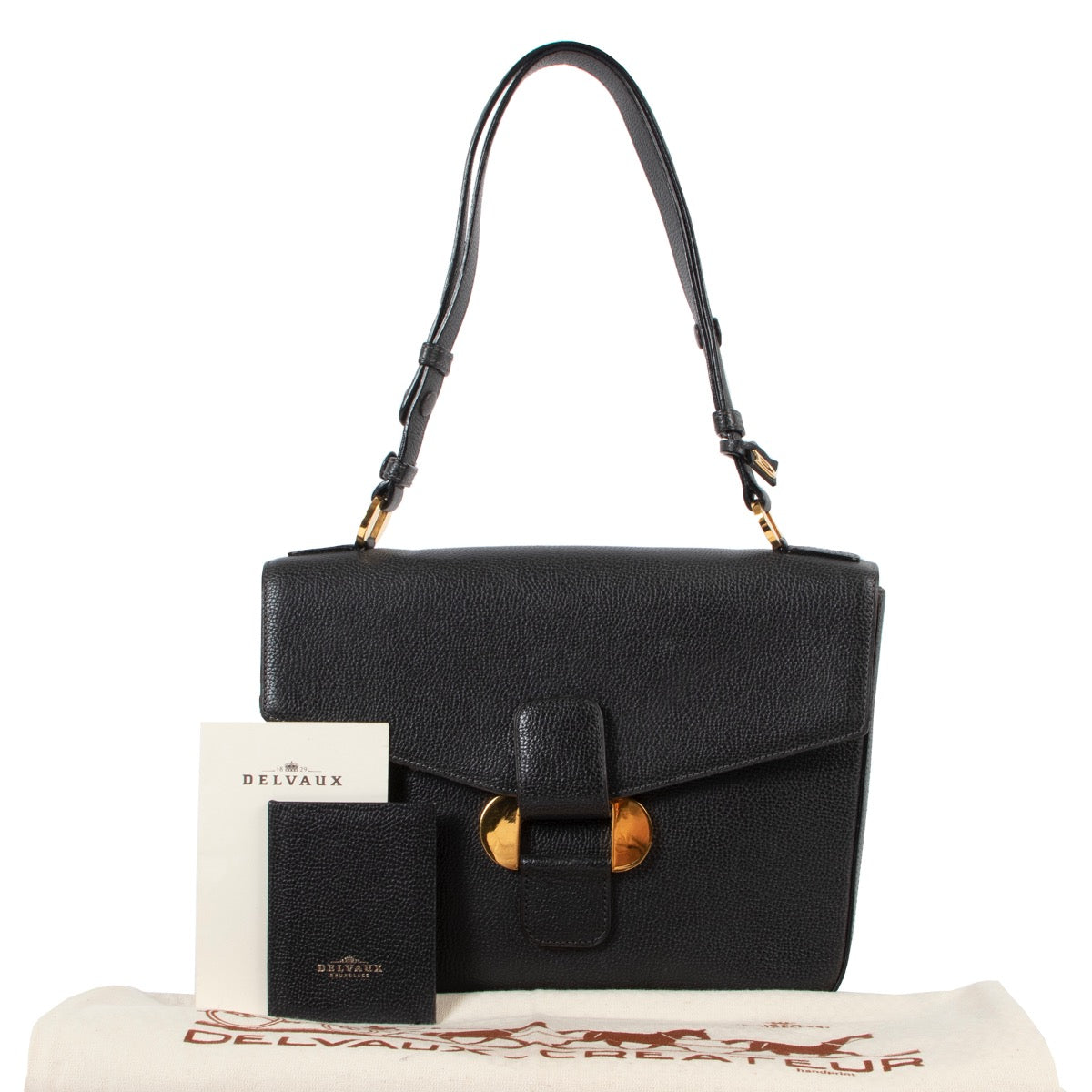 Shop safe online at Labellov in Antwerp this 100% authentic second hand Delvaux Dark Blue Shoulder Bag