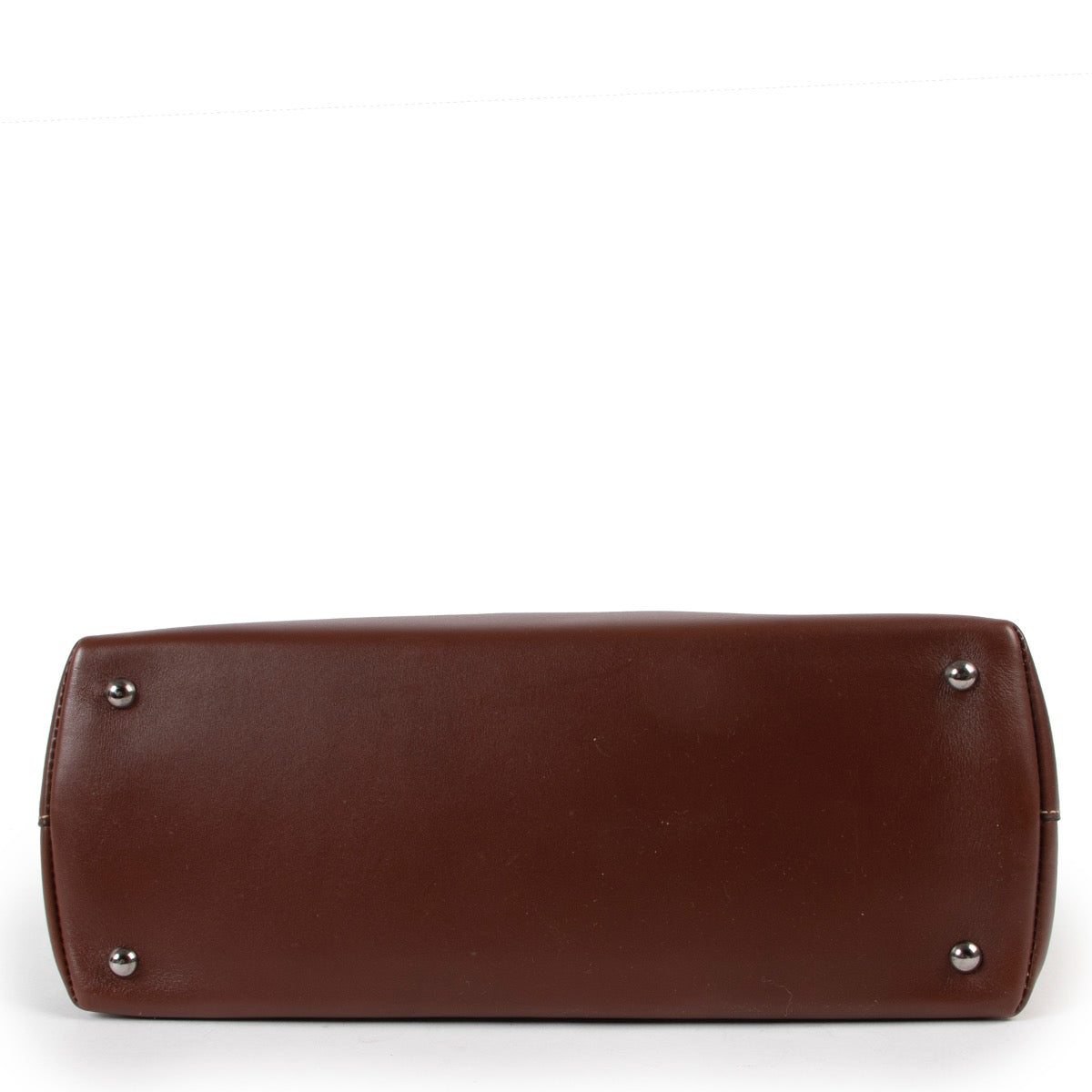 Shop safe online at Labellov in Antwerp this 100% authentic second hand Deux De Delvaux Chocolate Brown Top Handle