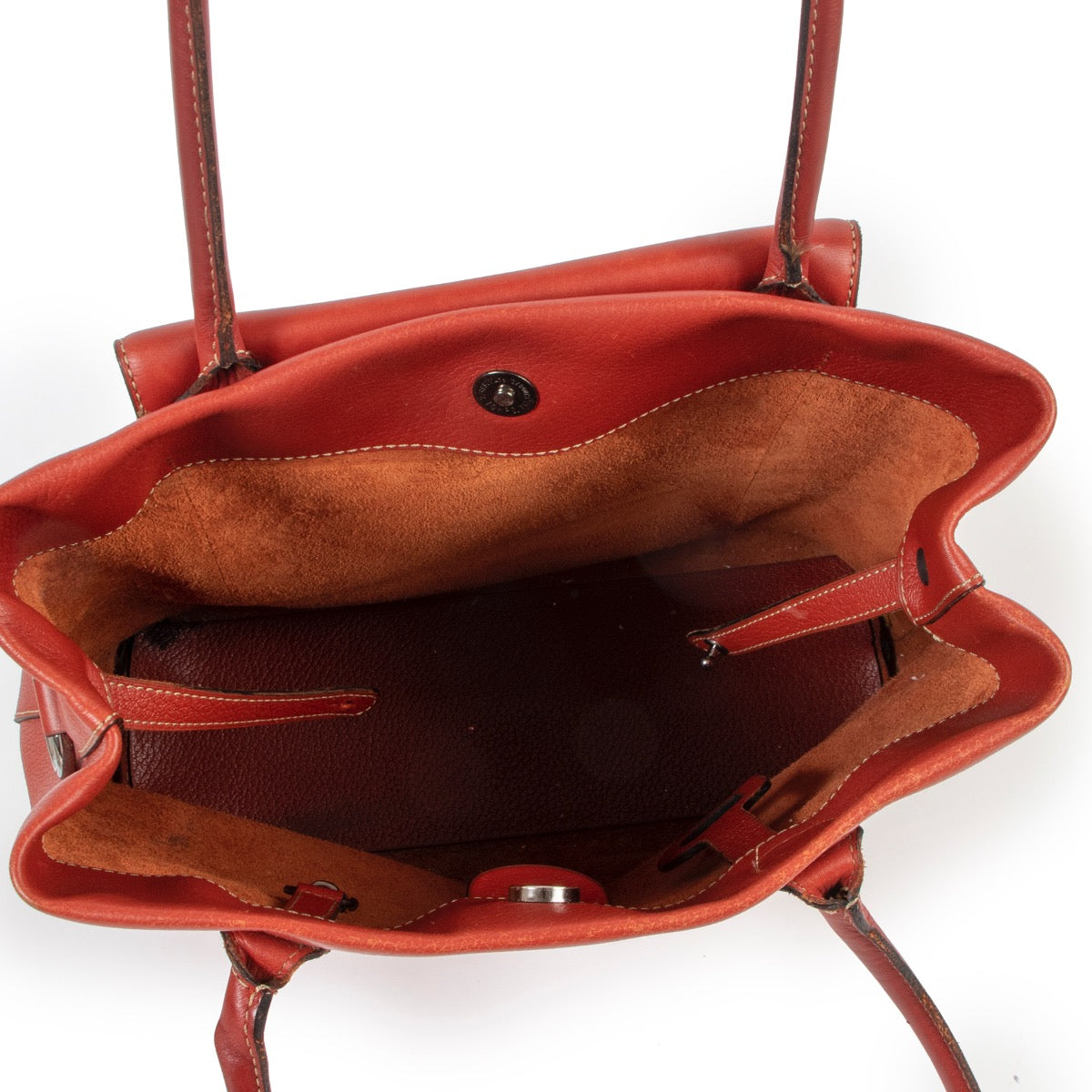 Shop safe online at Labellov in Antwerp this 100% authentic second hand Deux De Delvaux Red Shoulder Bag
