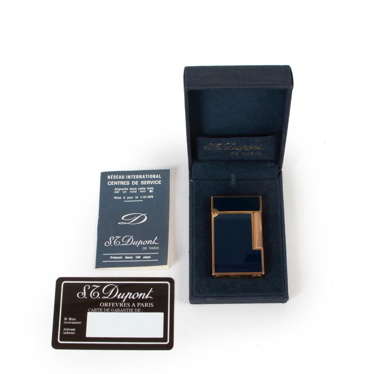 Shop safe online at Labellov in Antwerp this 100% authentic second hand Dupont Dark Blue Lighter
