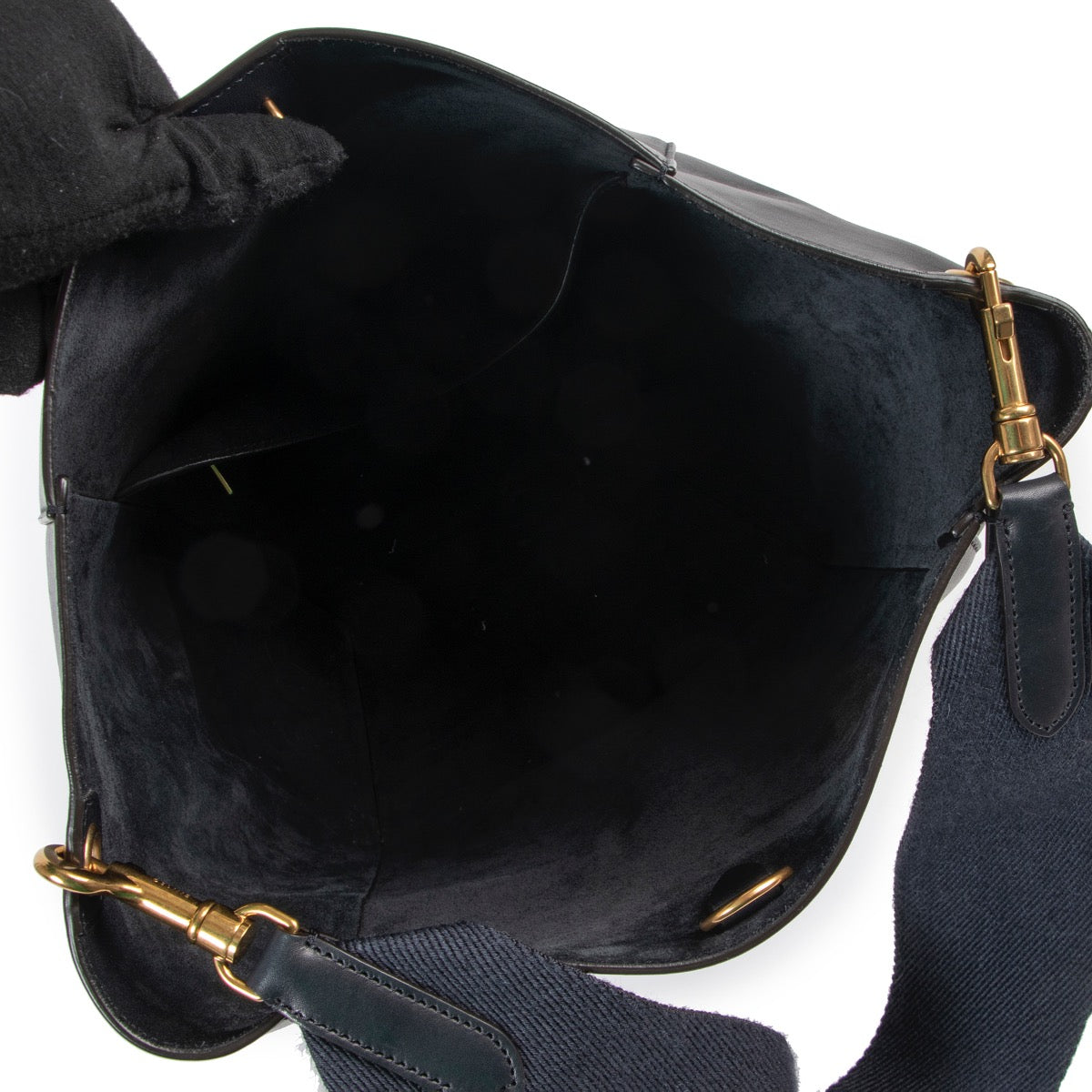 Buy an authentic second hand Celine Navy Blue Sangle Bucket Bag in very good condition at Labellov.