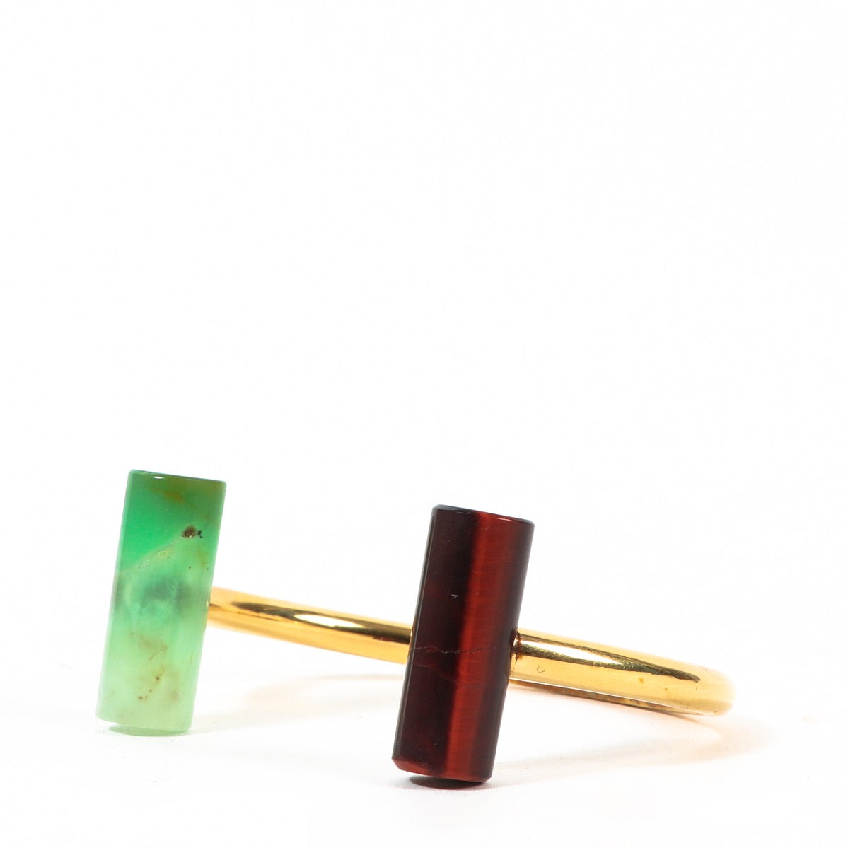 Shop safe online at Labellov in Antwerp this 100% authentic second hand Celine Gold Bracelet - size M