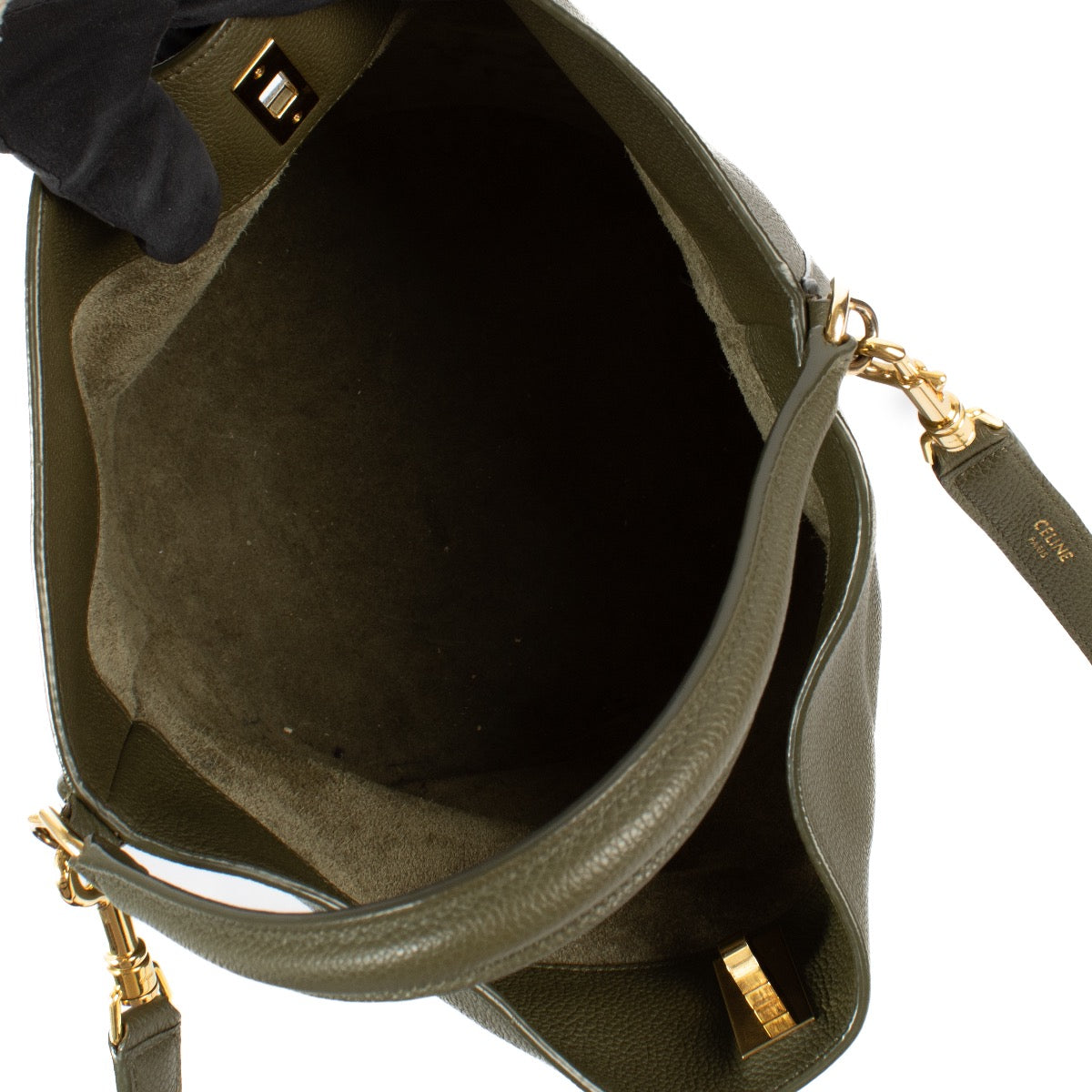 Shop safe online at Labellov in Antwerp, Brussels and Knokke this 100% authentic second hand Celine Kaki 16 Bucket Bag. Veilig online tweedehands authentieke Celine Kaki 16 Bucket Bag handtas kopen bij Labellov.