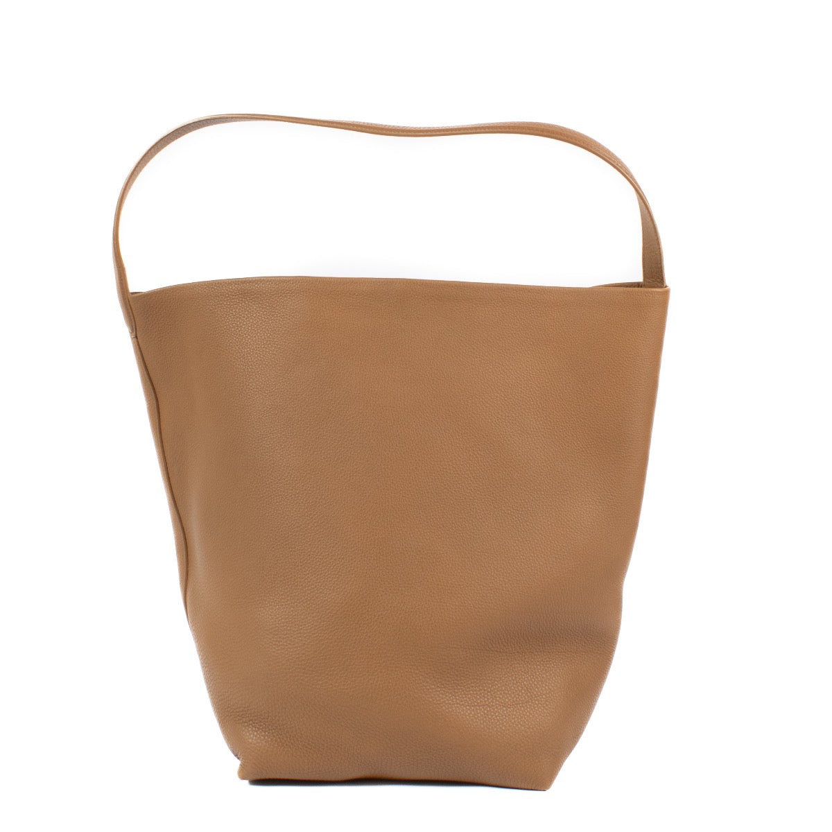 Shop safe online at Labellov in Antwerp, Brussels and Knokke this 100% authentic second hand The Row Camel N/S Park Large Tote. Veilig online tweedehands authentieke The Row Camel N/S Park Large Tote handtas kopen bij Labellov.