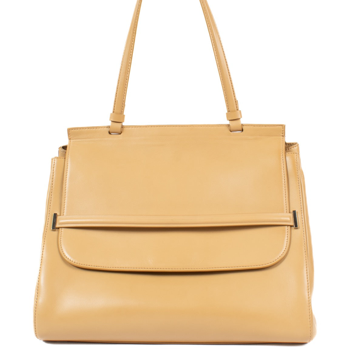 Shop safe online at Labellov in Antwerp, Brussels and Knokke this 100% authentic second hand The Row Beige Side By Top Handle Bag. Veilig online tweedehands authentieke The Row 14 Beige Leather Top Handle Bag handtas kopen bij Labellov.