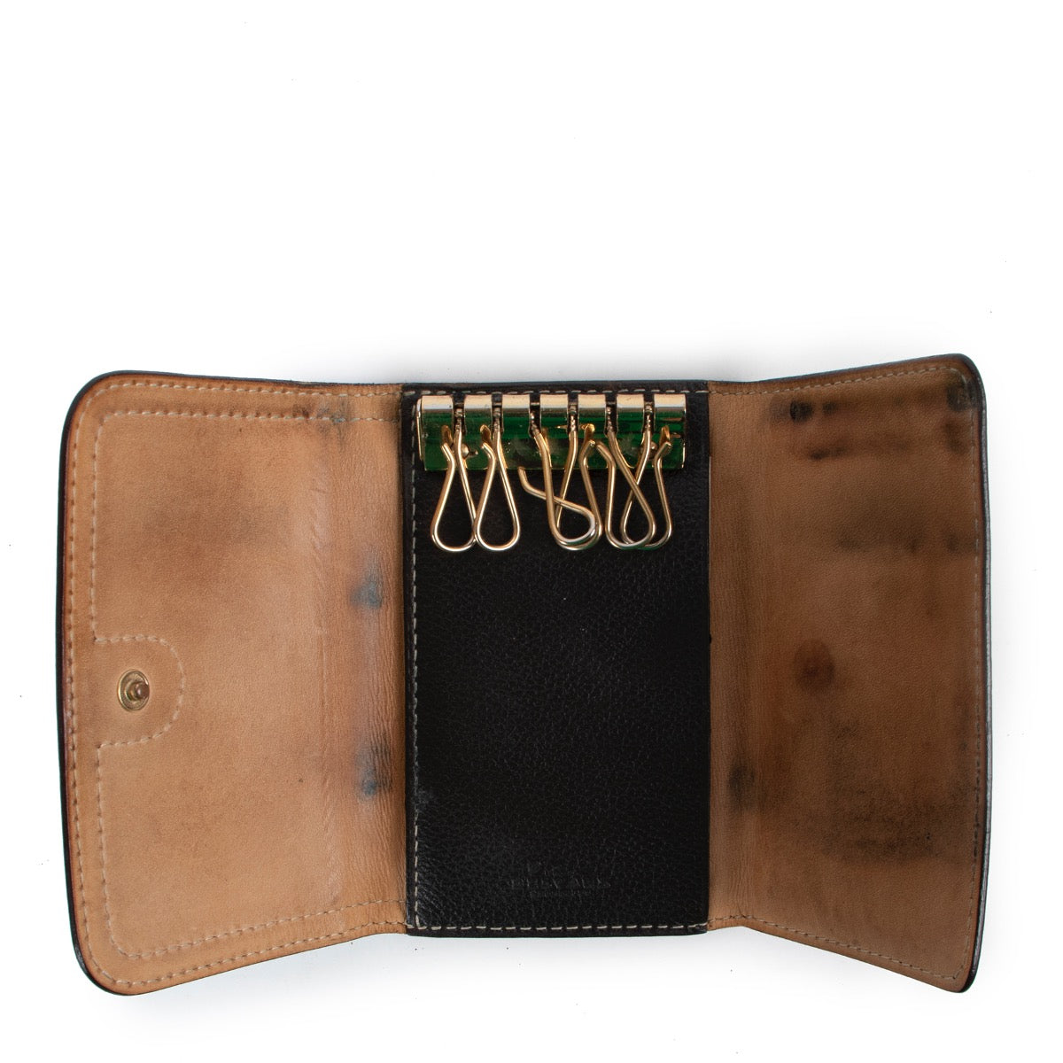 Shop safe online at Labellov in Antwerp this 100% authentic second hand Delvaux Brown Leather Key Wallet