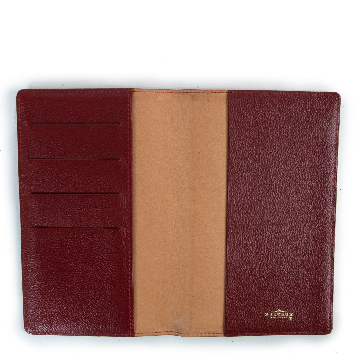 Shop safe online at Labellov in Antwerp this 100% authentic second hand Delvaux Burgundy Leather Planning Fold Wallet