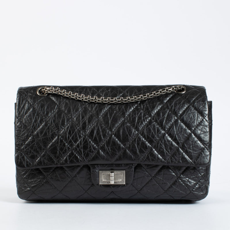 Sac Chanel Maxi Reissue 2.55 en cuir de veau vieilli noir