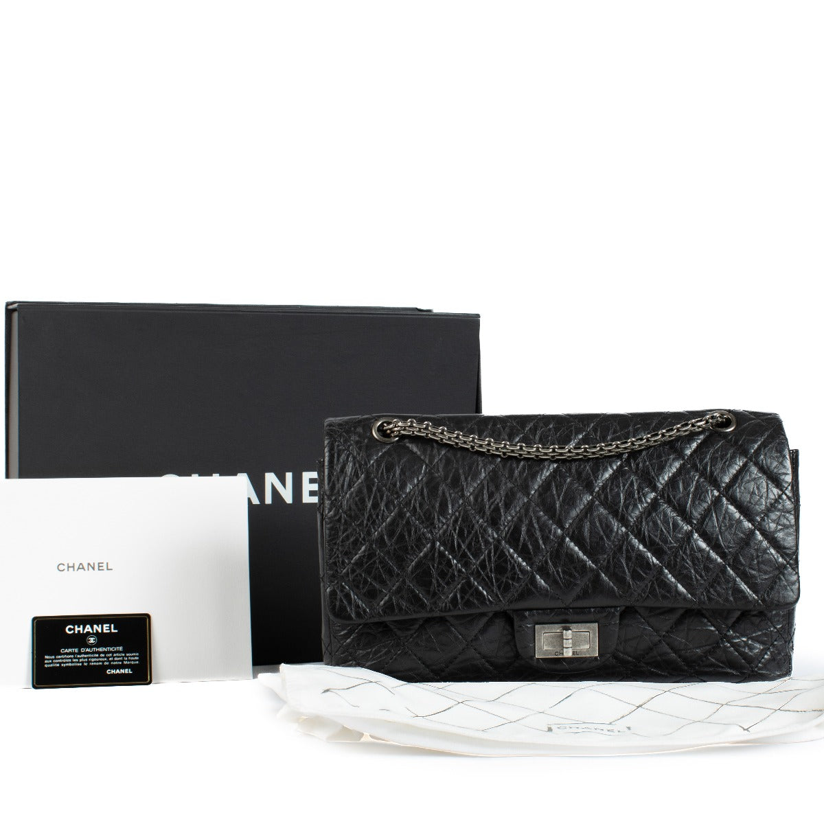 Chanel Zwarte Aged Calfskin Maxi Reissue 2.55 Tas