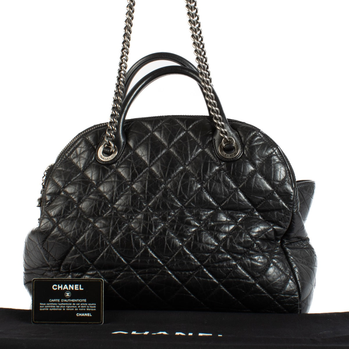 Shop safe online at Labellov in Antwerp, Brussels and Knokke this 100% authentic second hand Chanel Black Dome Bag