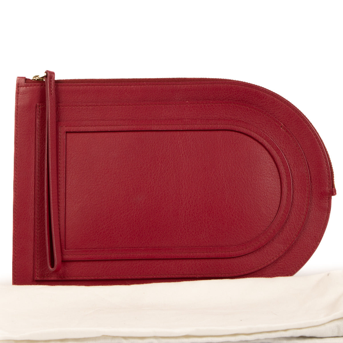 Delvaux Berry Allure D Pochette GM for the best price at Labellov secondhand luxury in Antwerp.