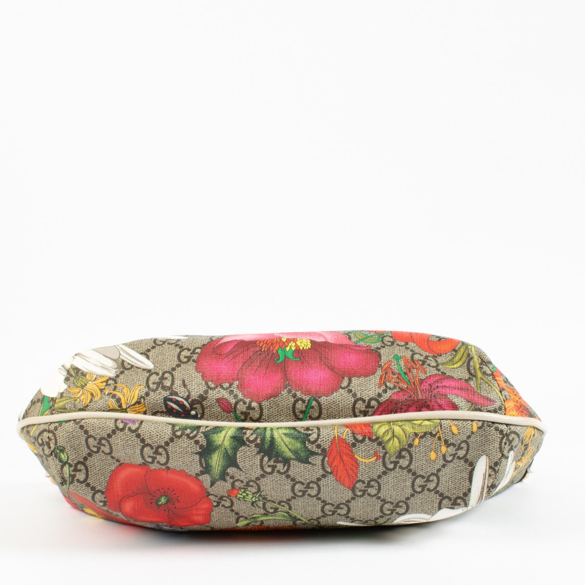 Shop 100% authentic second hand Gucci GG Flora Crossbody Bag on Labellov.com