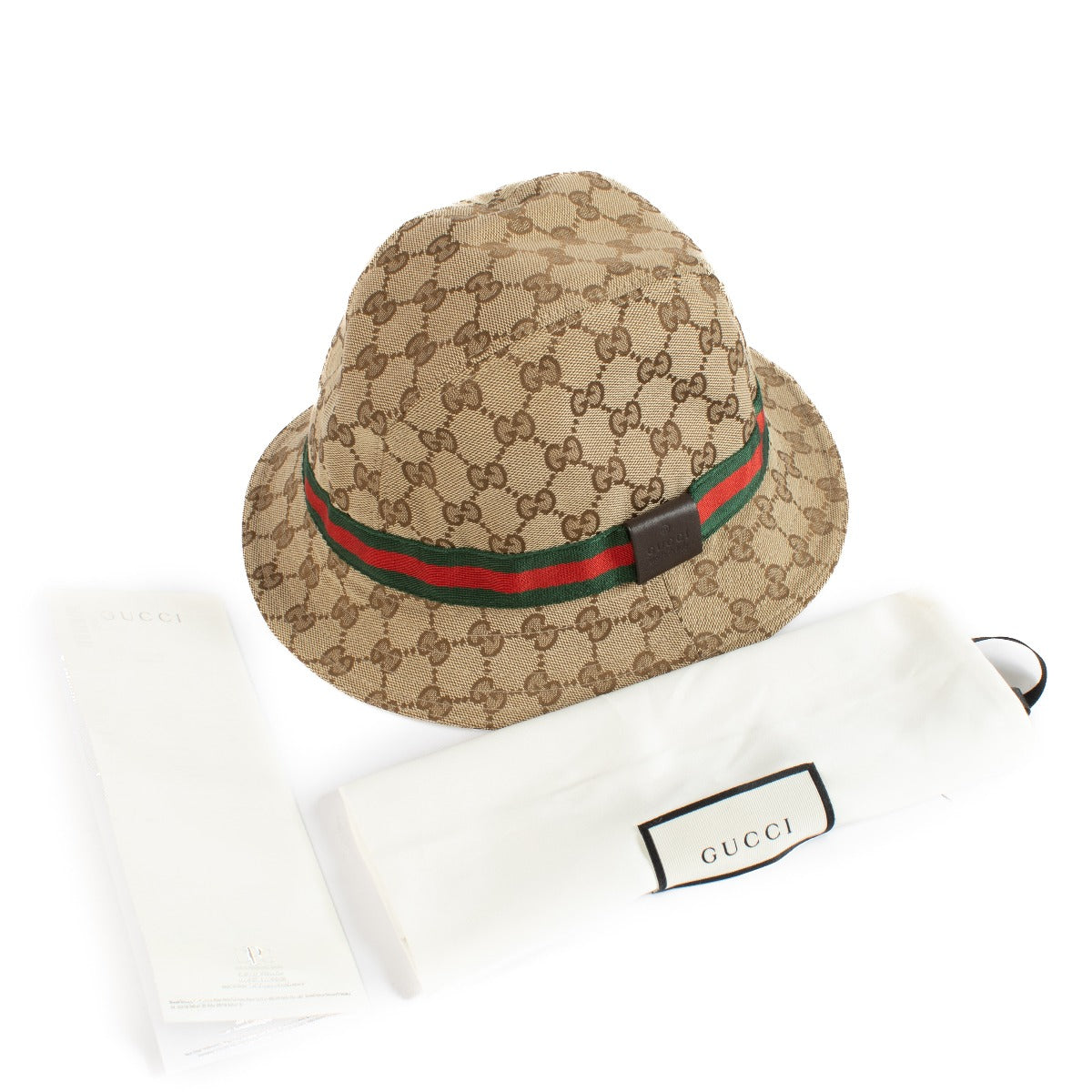 Shop safe online at Labellov in Antwerp, Brussels and Knokke this 100% authentic second hand Gucci GG Canvas Bucket Hat - Size S