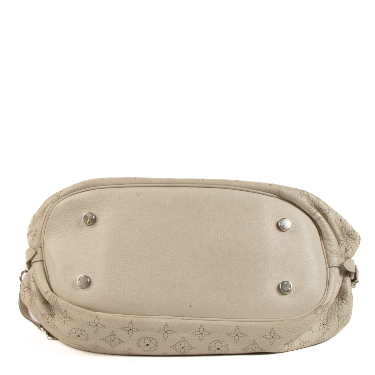 shop 100% authentic second hand Louis Vuitton Beige Neo L Mahina Hobo Bag on Labellov.com