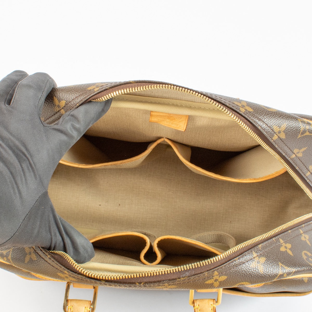 Shop 100% authentic second hand Louis Vuitton Monogram Deauville Bag on Labellov.com
