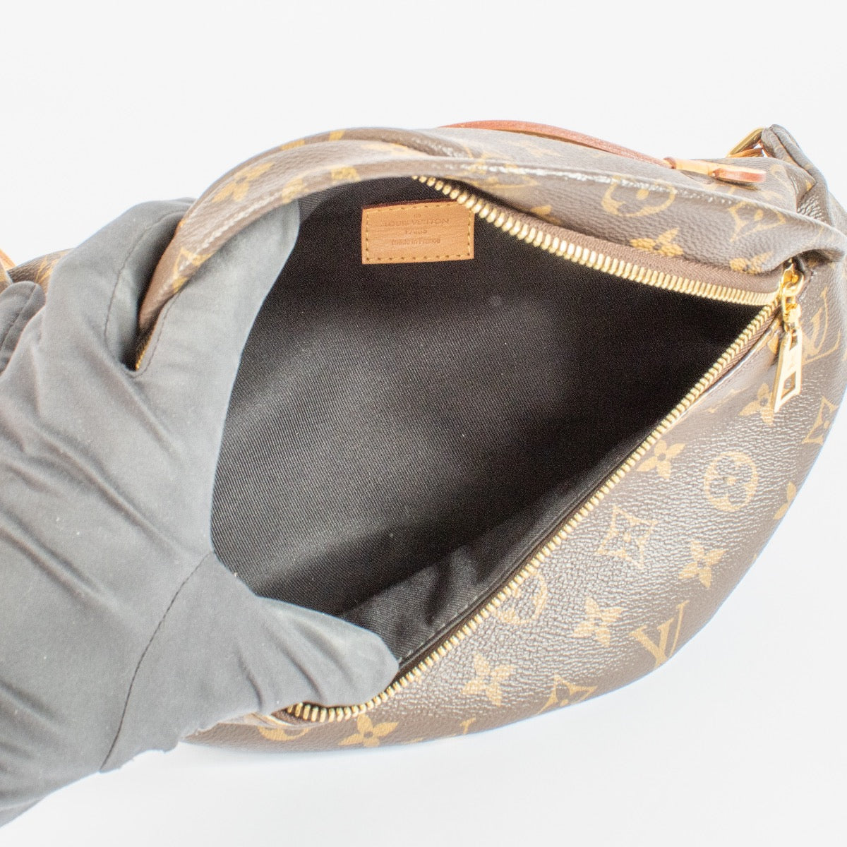 Shop 100% authentic second hand Louis Vuitton Monogram Bum Bag on Labellov.com