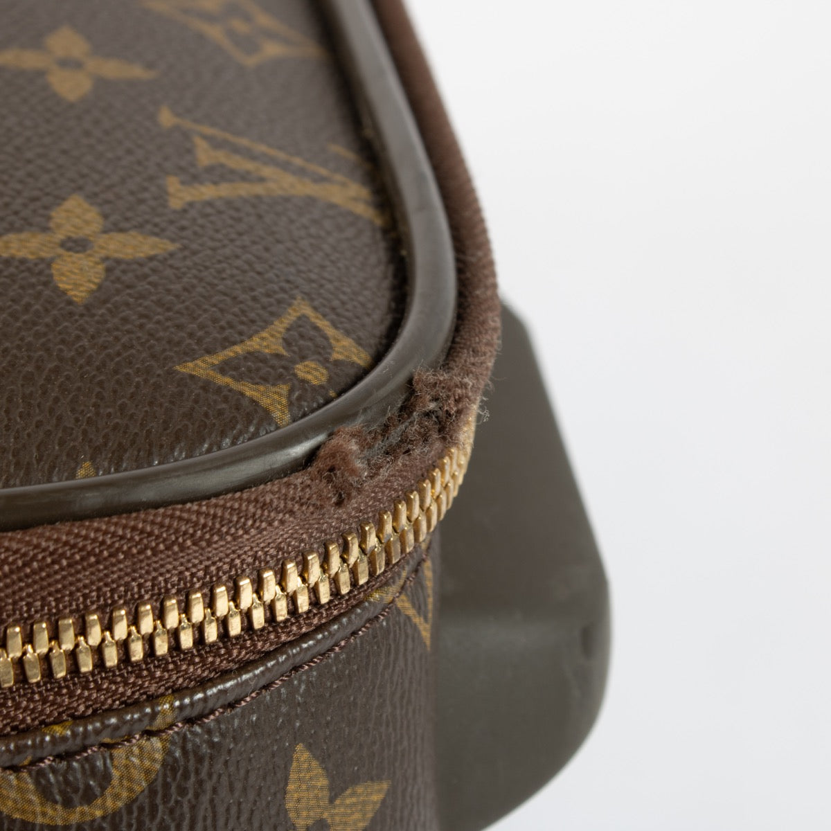 Shop 100% authentic second hand Louis Vuitton Monogram Pegase 45 Travel Bag on Labellov.com